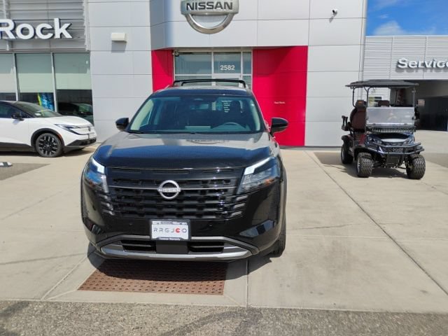 New 2026 Nissan Pathfinder SL AWD/4WD image 2