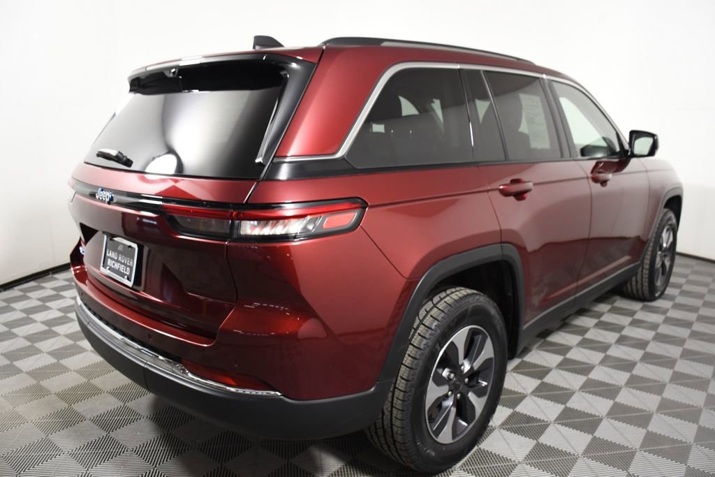 Used 2022 Jeep Grand Cherokee Limited 4xe w/ Luxury Tech Group II image 6