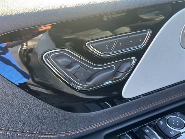 New 2025 Lincoln Aviator Black Label w/ Jet Appearance Package image 23