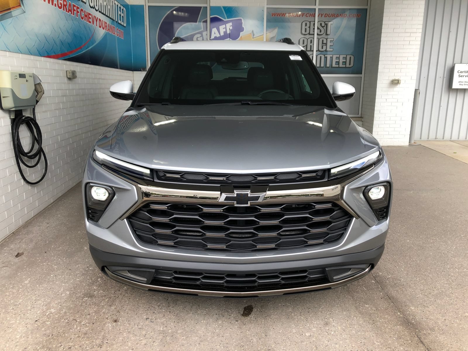 Used 2025 Chevrolet TrailBlazer ACTIV w/ Convenience Package FWD image 2