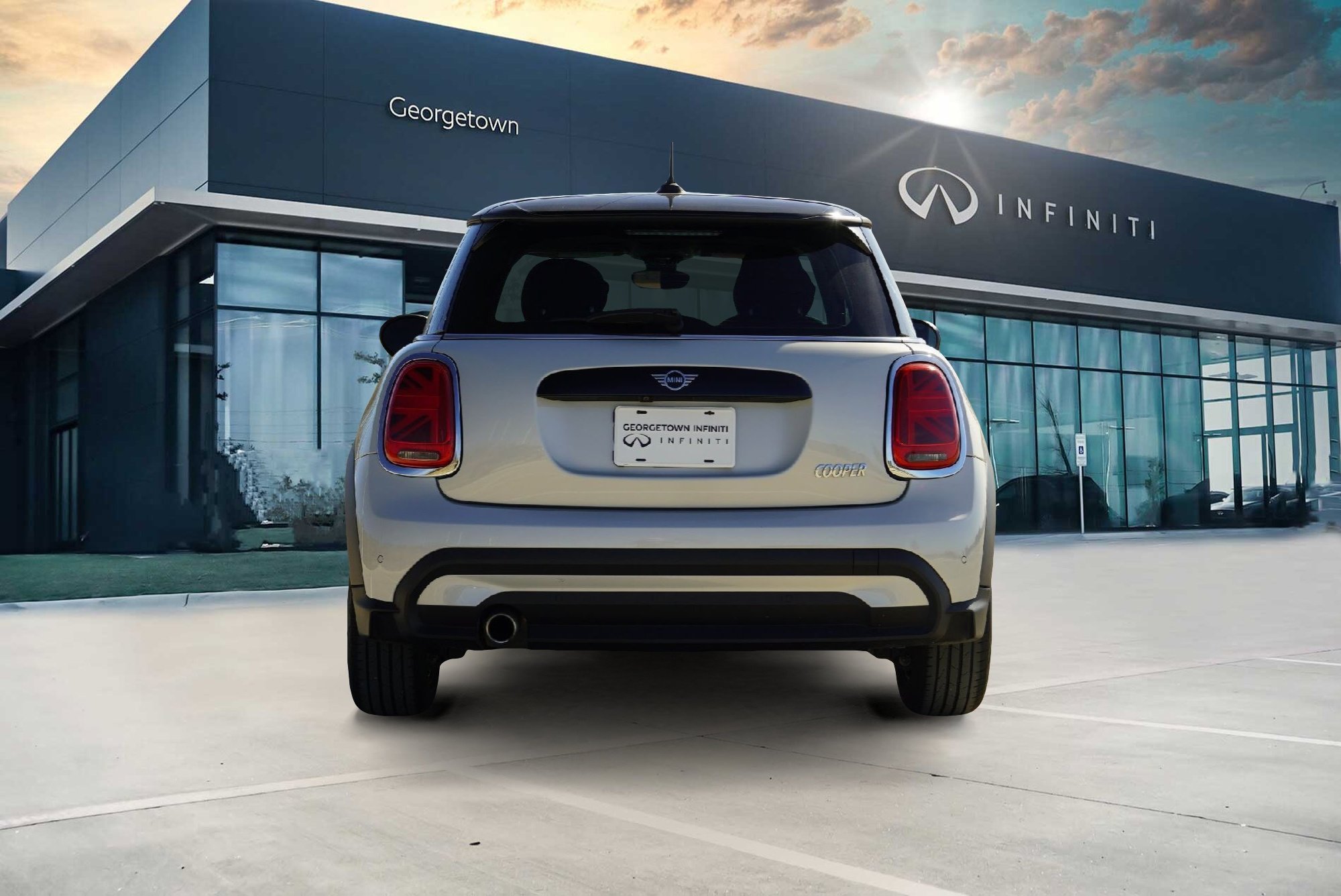 Used 2023 MINI Cooper 2-Door Hardtop image 6