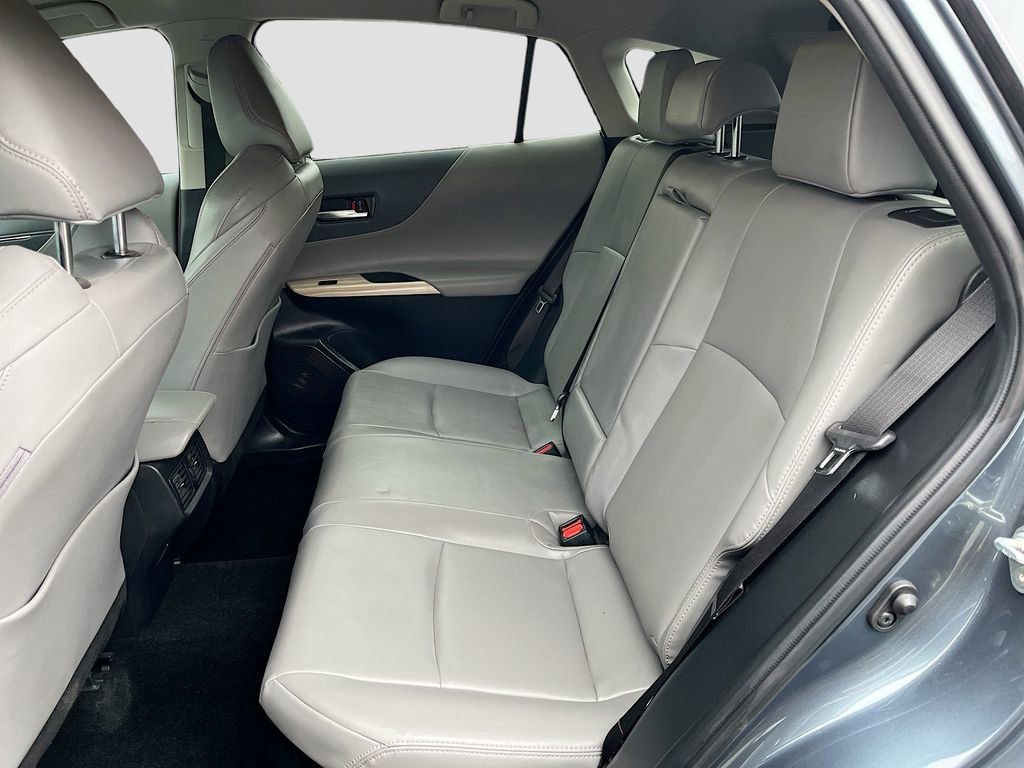 Used 2024 Toyota Venza XLE image 25