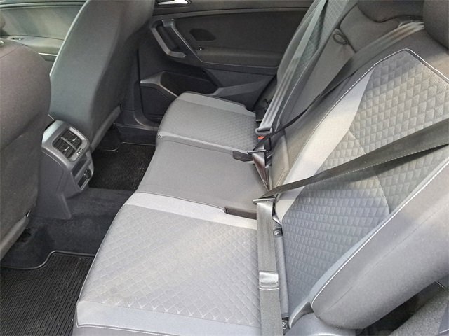 Used 2021 Volkswagen Tiguan S image 22