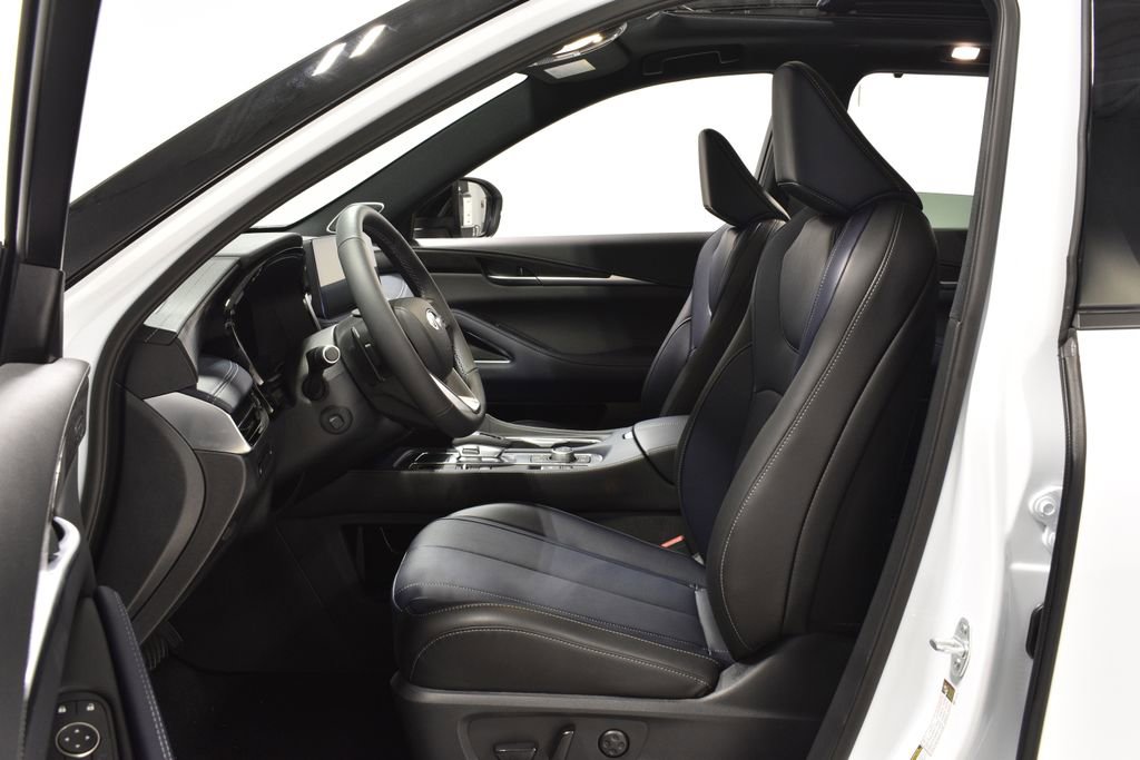 New 2026 INFINITI QX60 Sport w/ Dark Cargo Package image 10