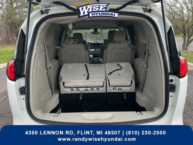 Used 2021 Chrysler Voyager Lxi FWD image 22