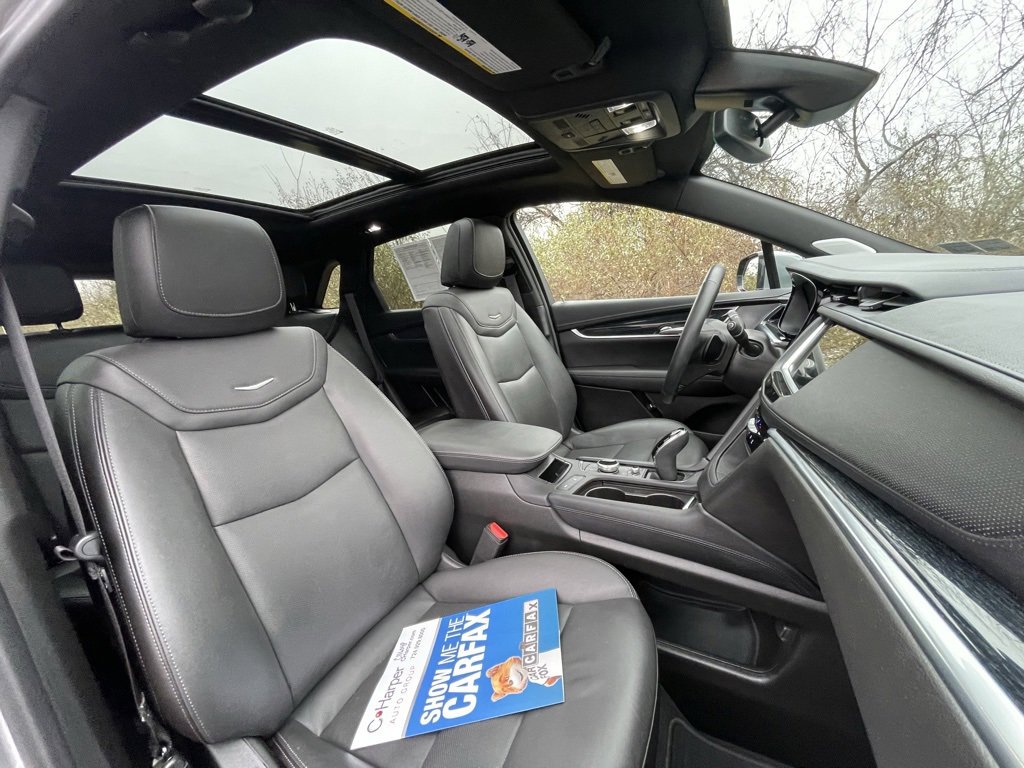 Certified 2025 Cadillac XT5 Premium Luxury image 11