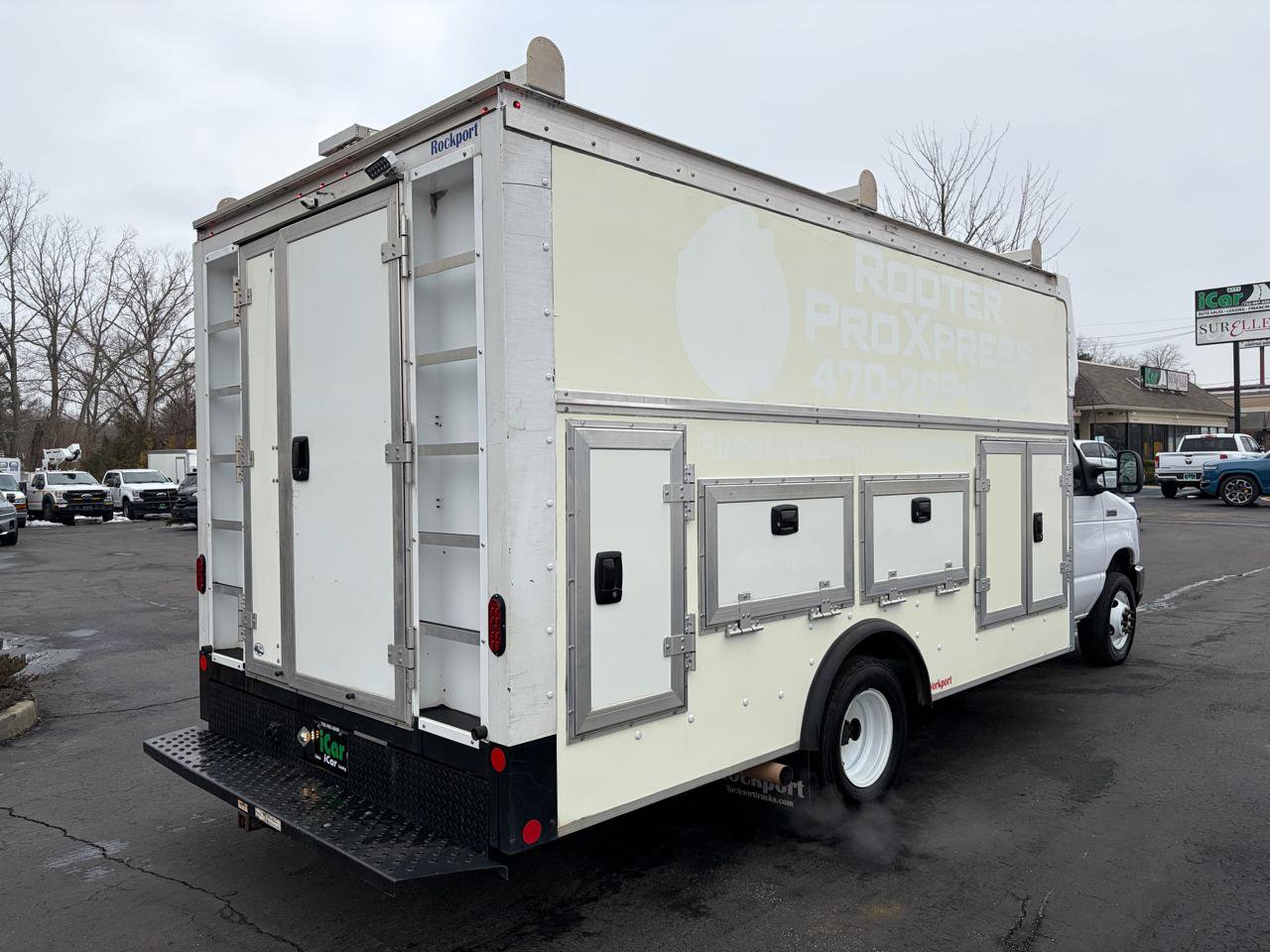 Used 2023 Ford E-450 and Econoline 450 Super Duty w/ Power Windows & Locks Group RWD image 7