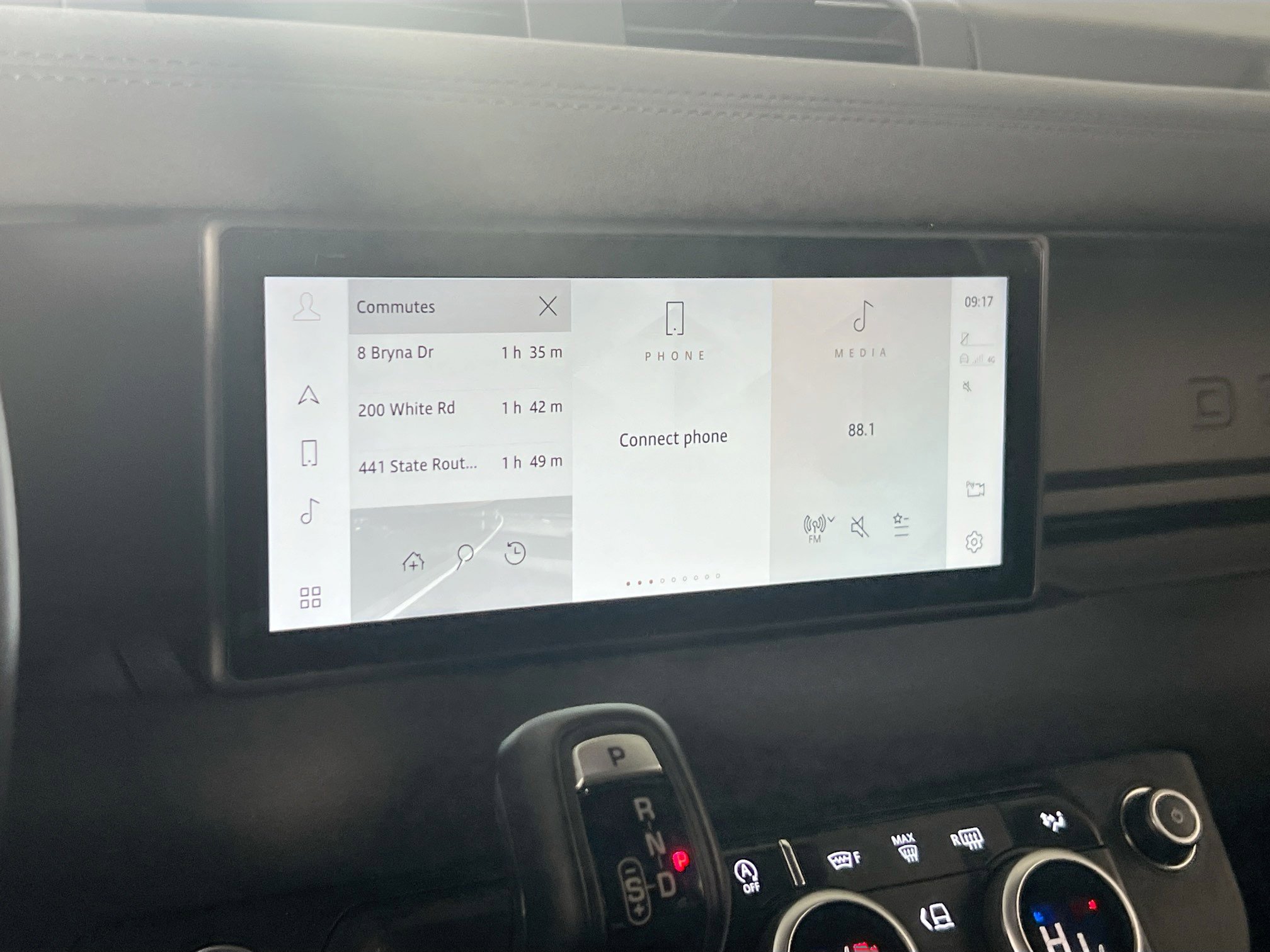 Used 2023 Land Rover Defender 110 X-Dynamic SE image 14