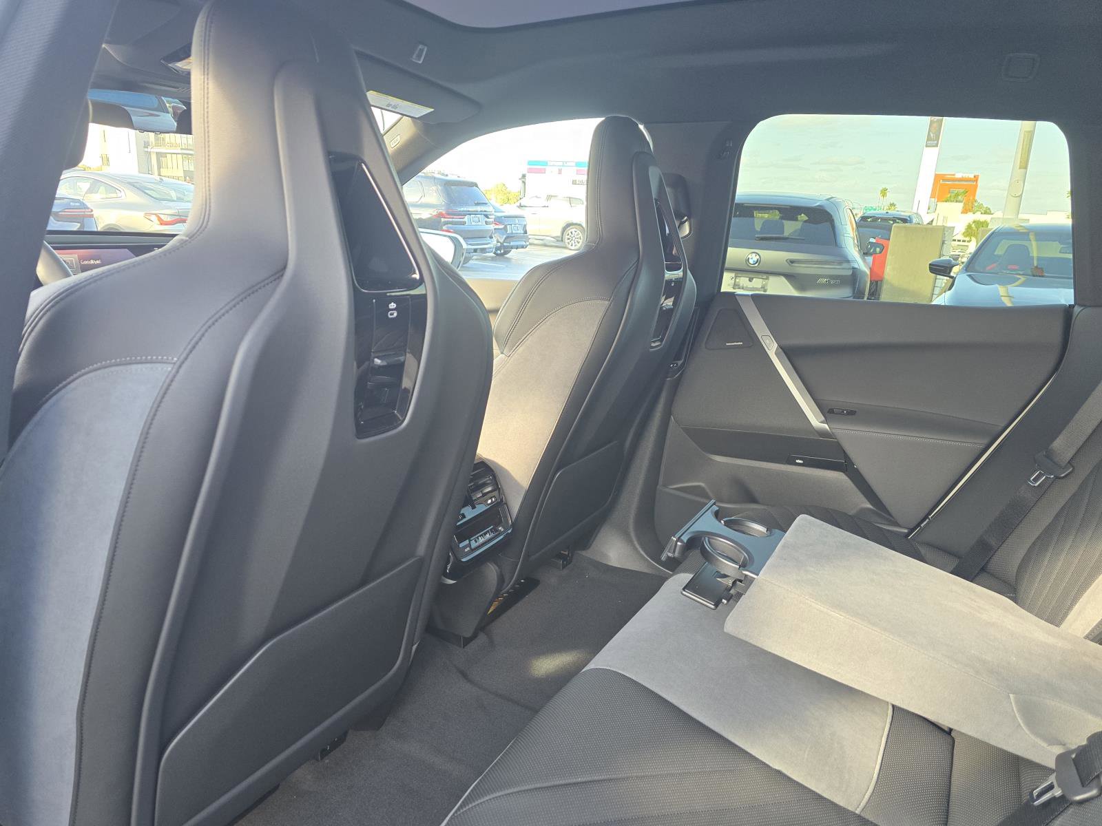 New 2026 BMW iX xDrive60 w/ M Sport Package image 12