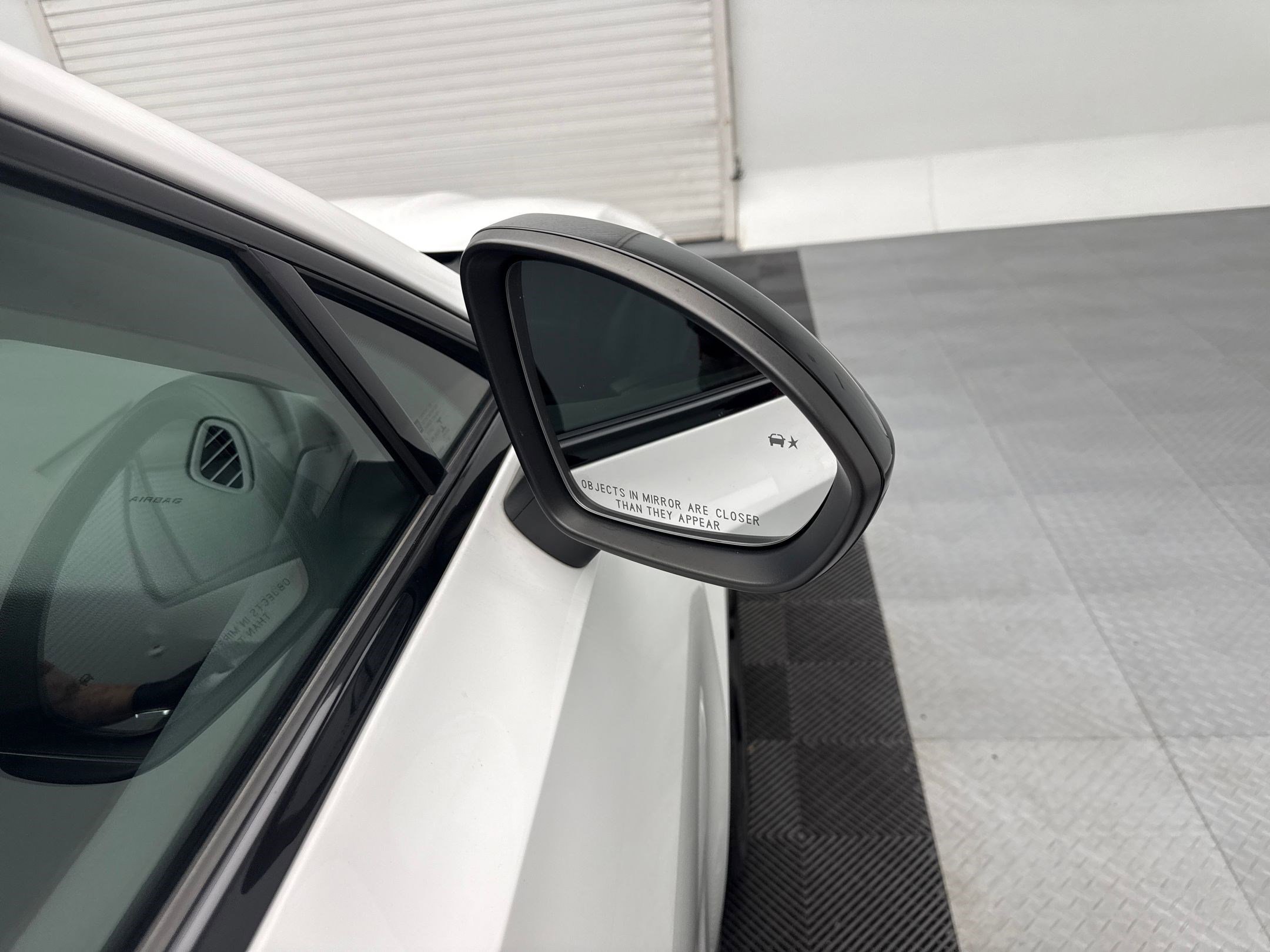 Certified 2022 Buick Envision Essence w/ Sport Touring Package image 23