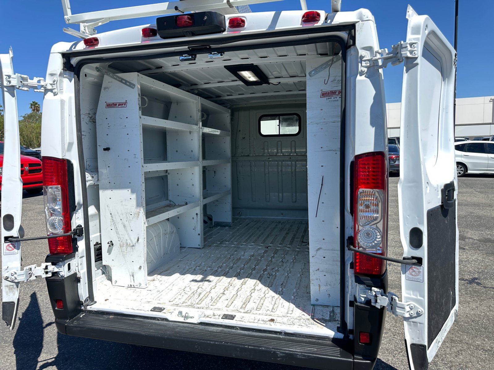Used 2024 RAM ProMaster 2500 w/ Convenience Group FWD image 23