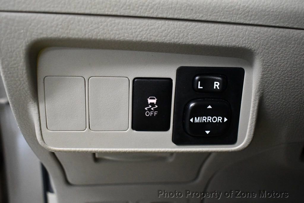 Used 2010 Toyota Corolla FWD image 29