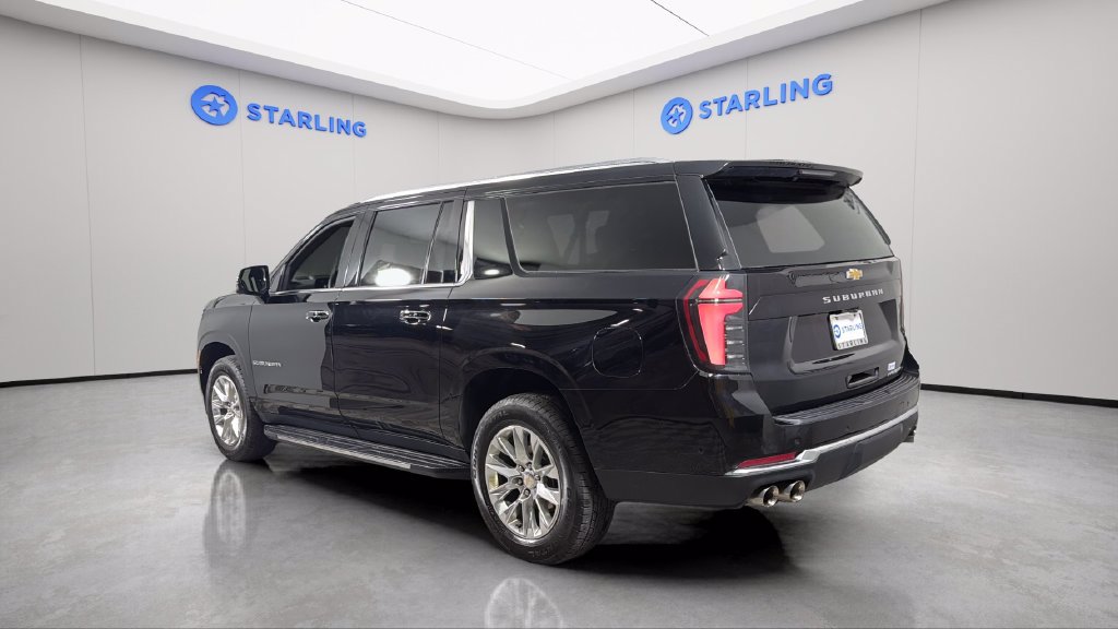 Certified 2025 Chevrolet Suburban Premier RWD image 5
