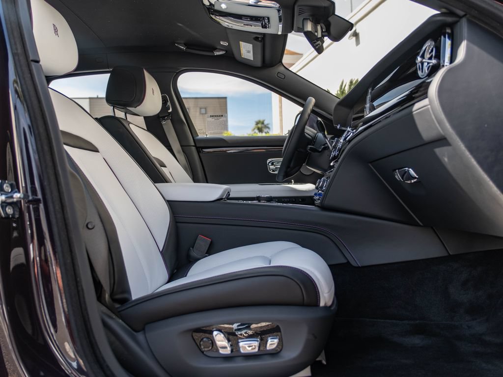 New 2026 Rolls-Royce Ghost AWD/4WD image 33