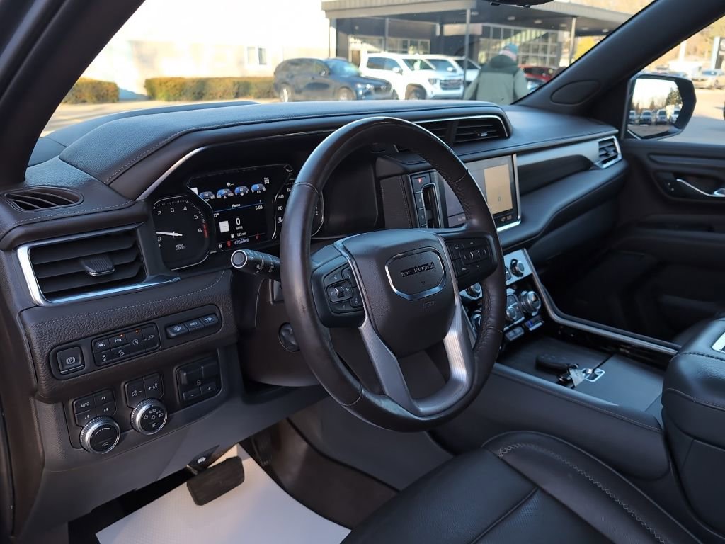 Used 2021 GMC Yukon Denali w/ Denali Ultimate Package image 25