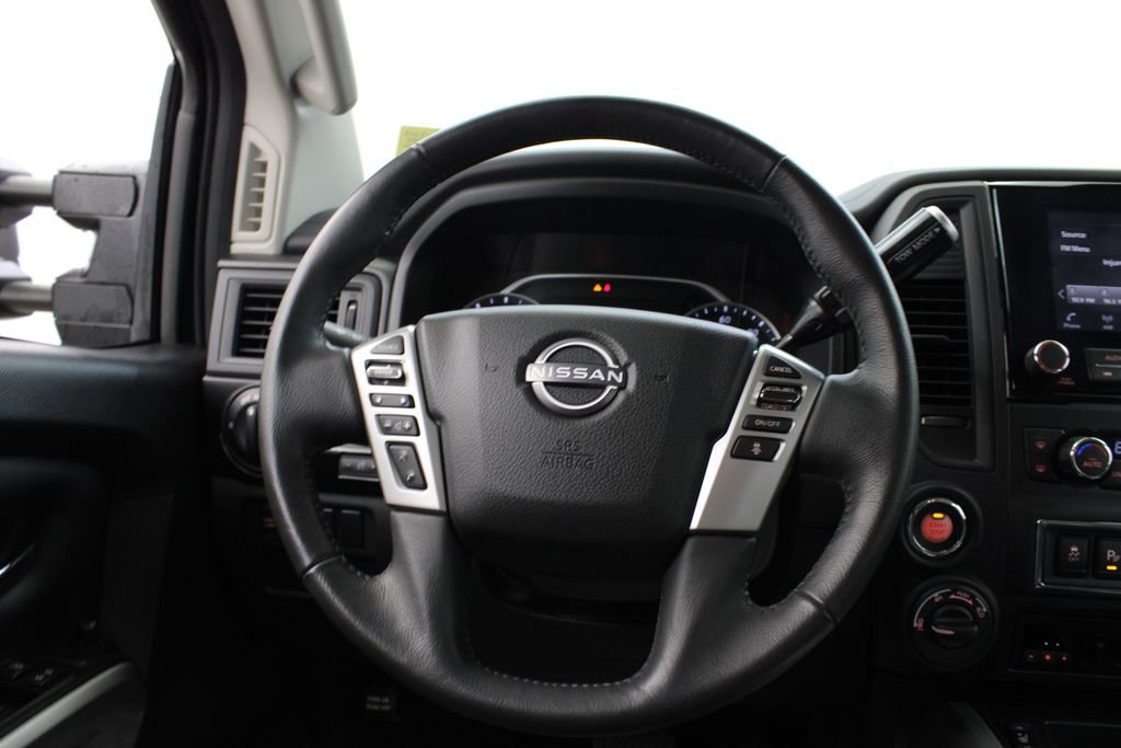 Used 2024 Nissan Titan SV w/ SV Convenience Package image 22