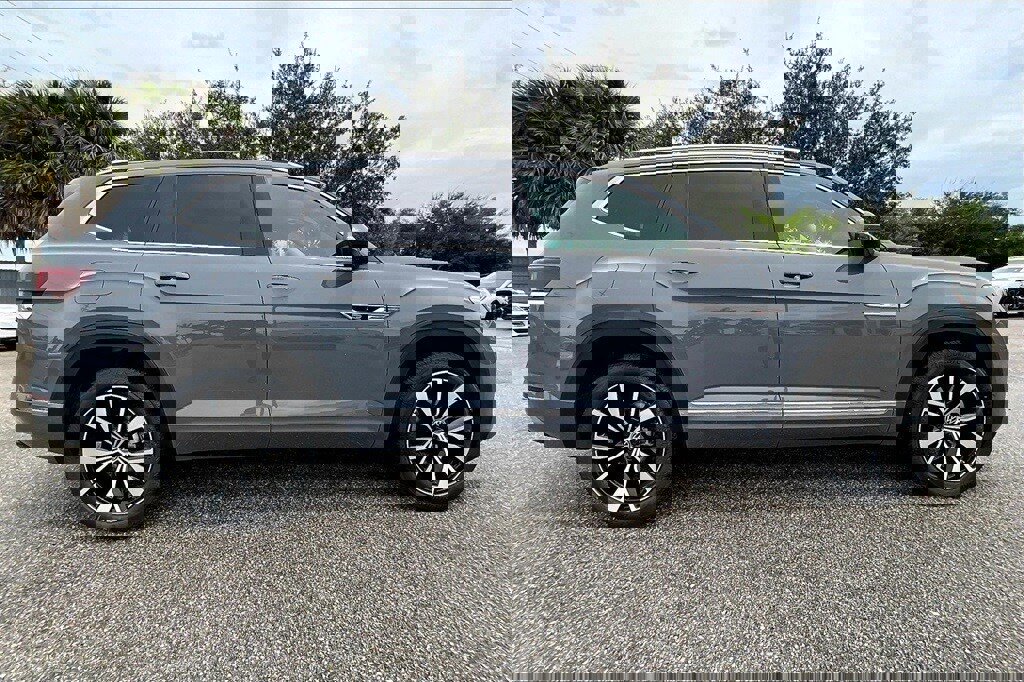 New 2026 Volkswagen Atlas SEL Premium R-Line image 4