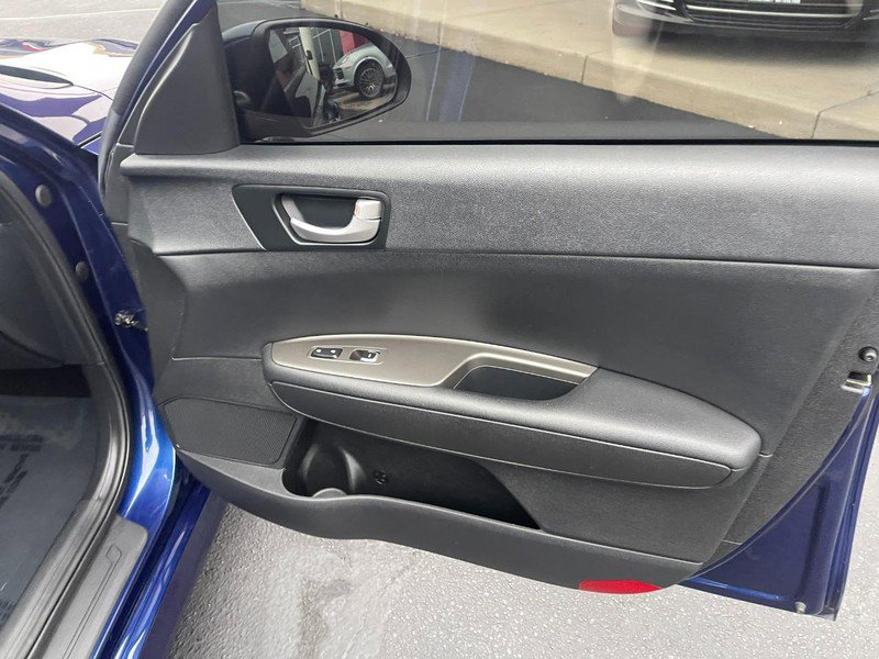 Used 2020 Kia Optima LX image 10