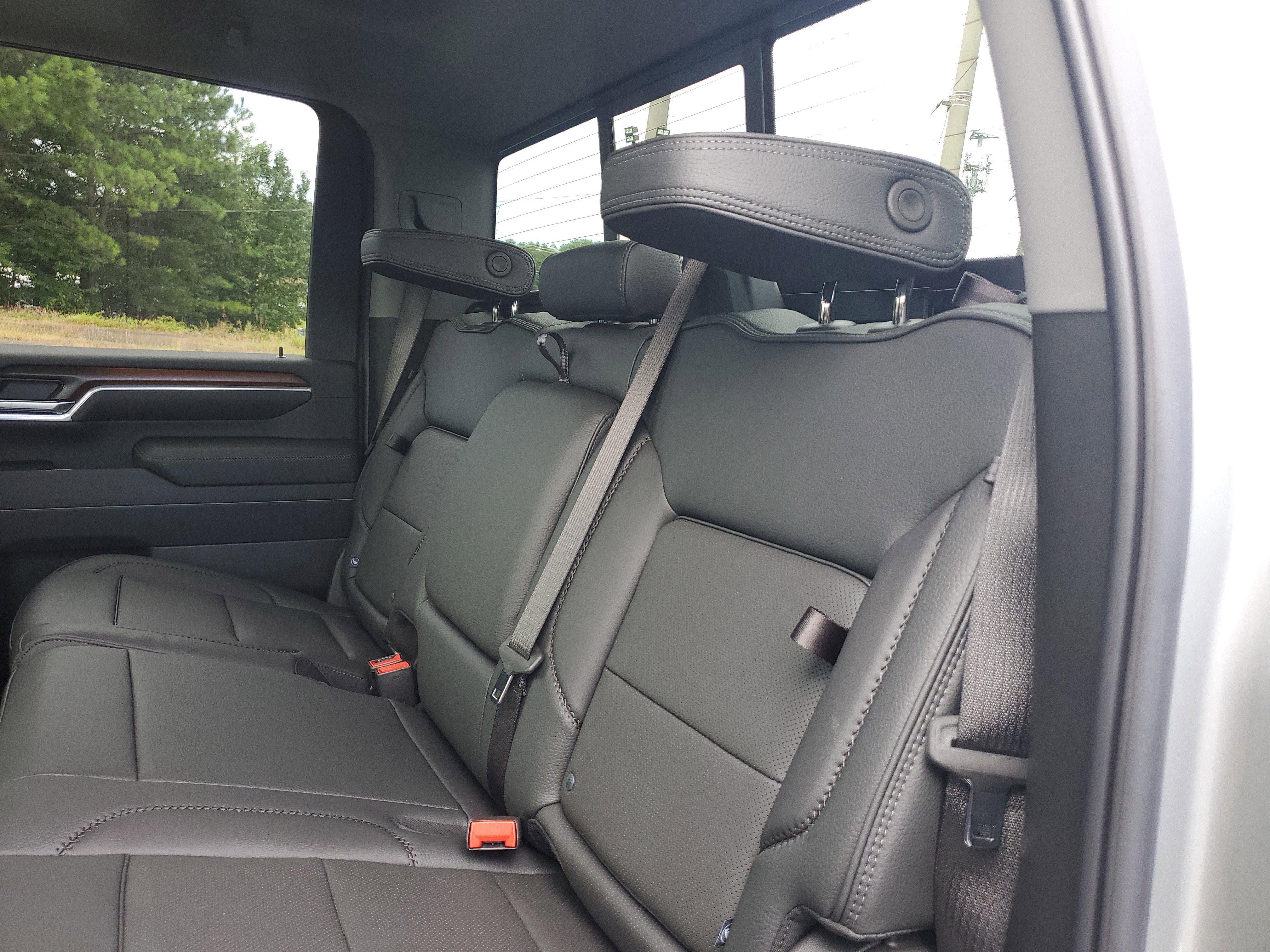 New 2025 GMC Sierra 2500 Denali image 11