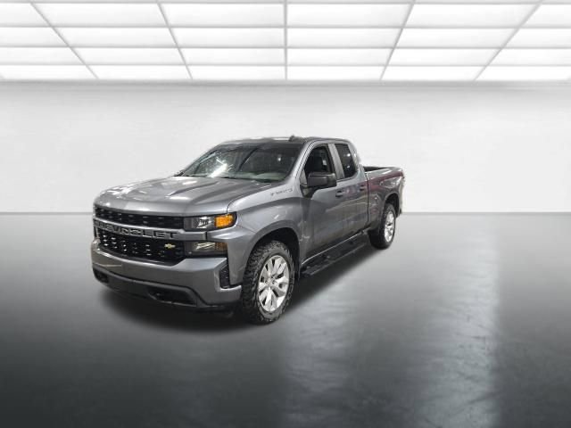 Used 2020 Chevrolet Silverado 1500 Custom w/ Custom Value Package image 9