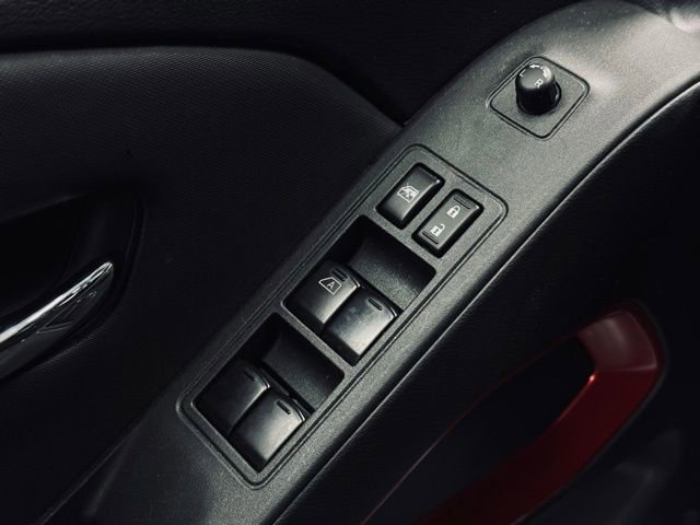 Used 2023 Nissan Frontier PRO-4X w/ Technology Package image 12