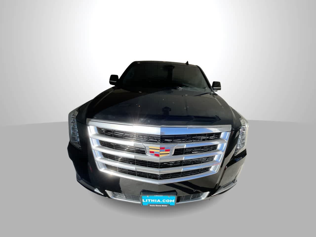 Used 2018 Cadillac Escalade ESV Premium Luxury AWD/4WD image 3