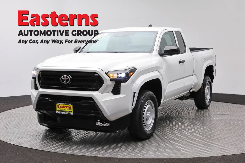 Used 2024 Toyota Tacoma SR RWD image 1