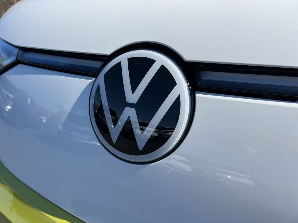 New 2025 Volkswagen ID. Buzz 1st Edition image 10