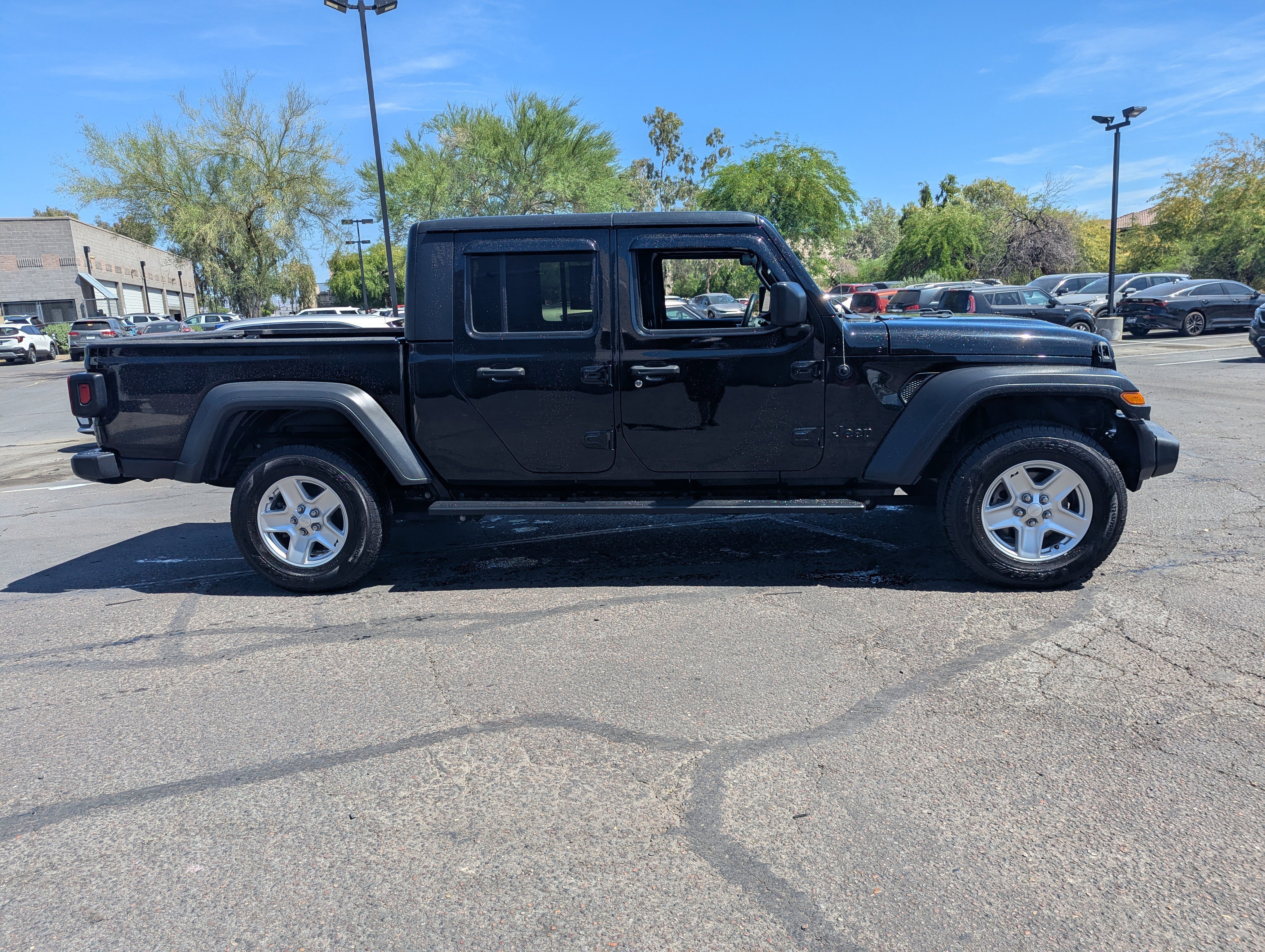 Used 2020 Jeep Gladiator Sport w/ Quick Order Package 24S image 2