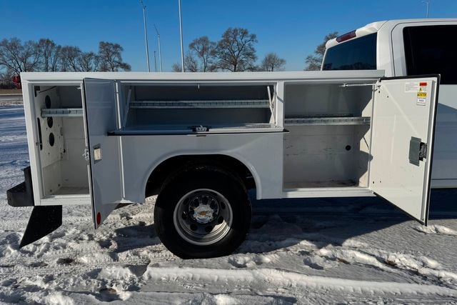 Used 2025 Chevrolet Silverado 3500 W/T image 10