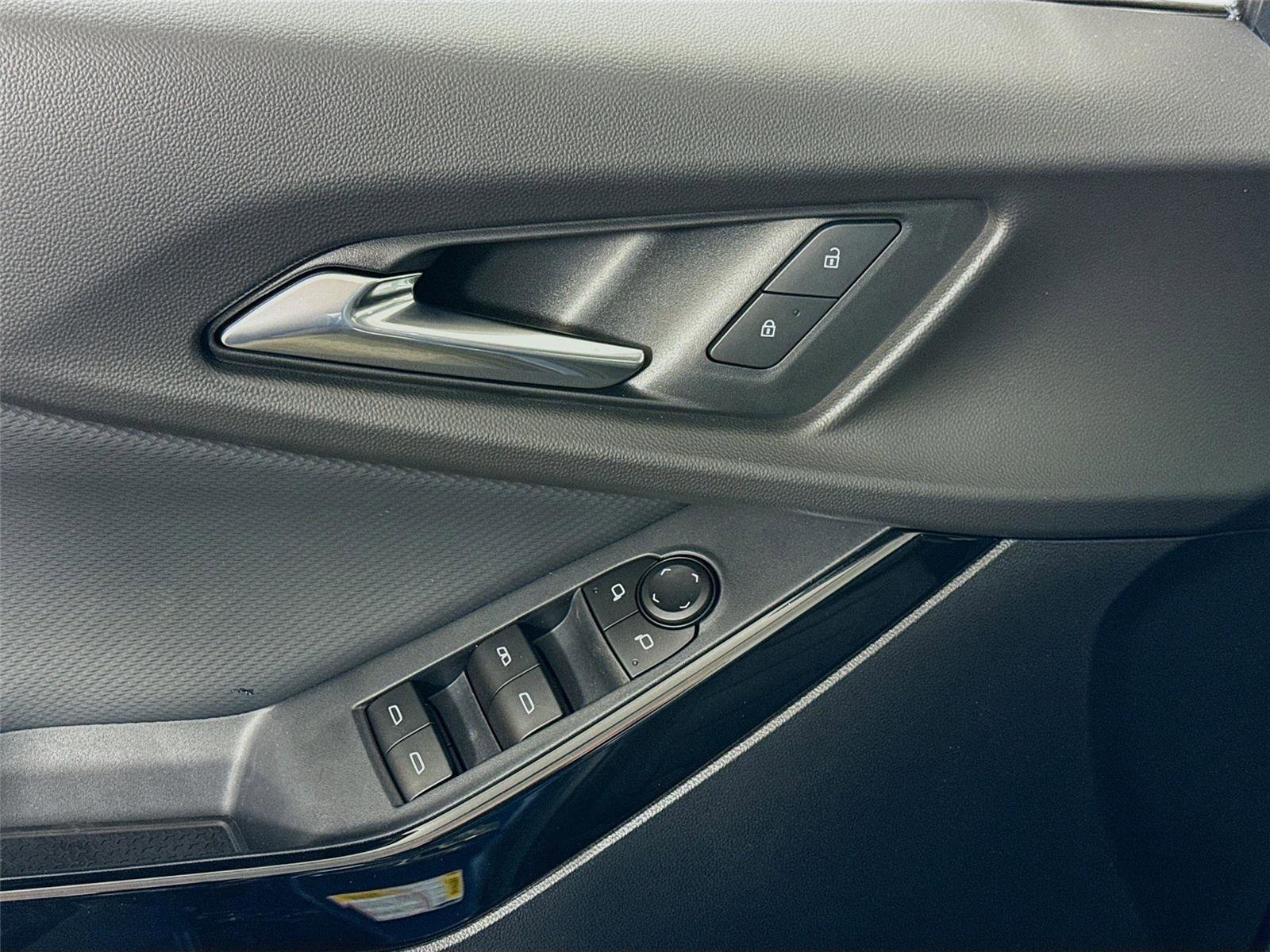 New 2026 Chevrolet Equinox LT AWD/4WD image 12