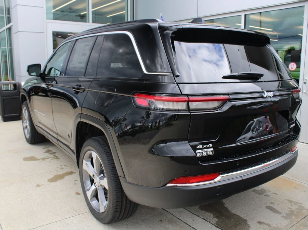 New 2025 Jeep Grand Cherokee Limited w/ Trailer Tow Package image 6