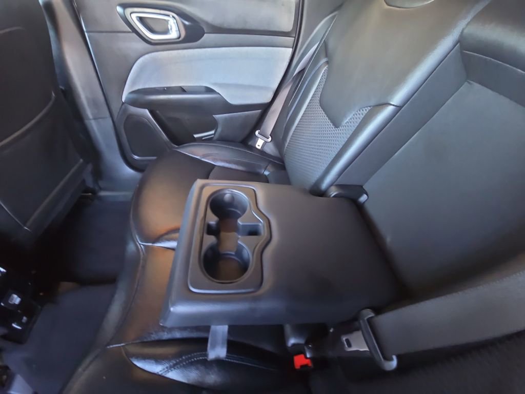 Used 2024 Jeep Compass Latitude image 20