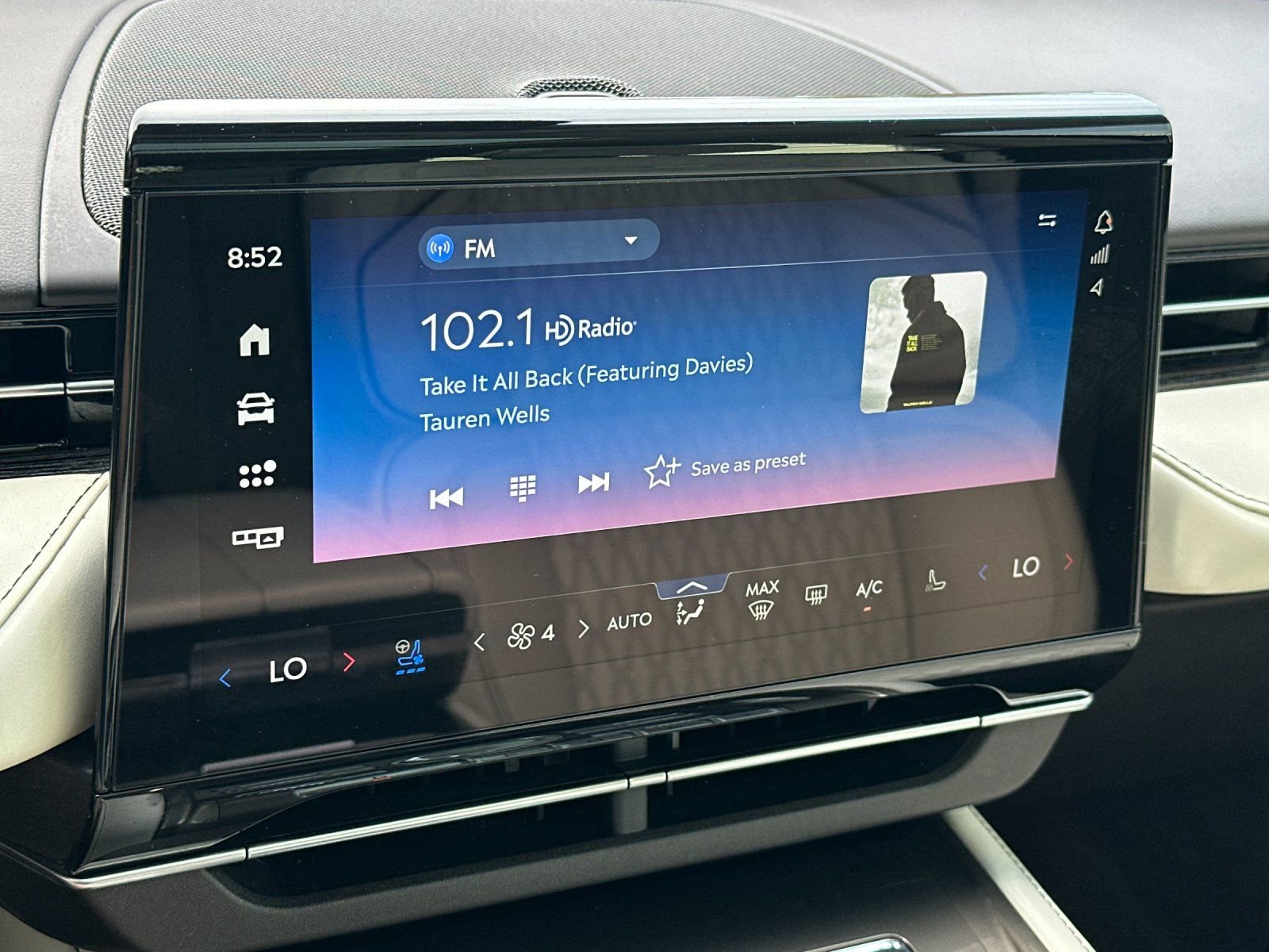 Used 2024 Lincoln Nautilus Black Label w/ Jet Appearance Package (87T) image 22