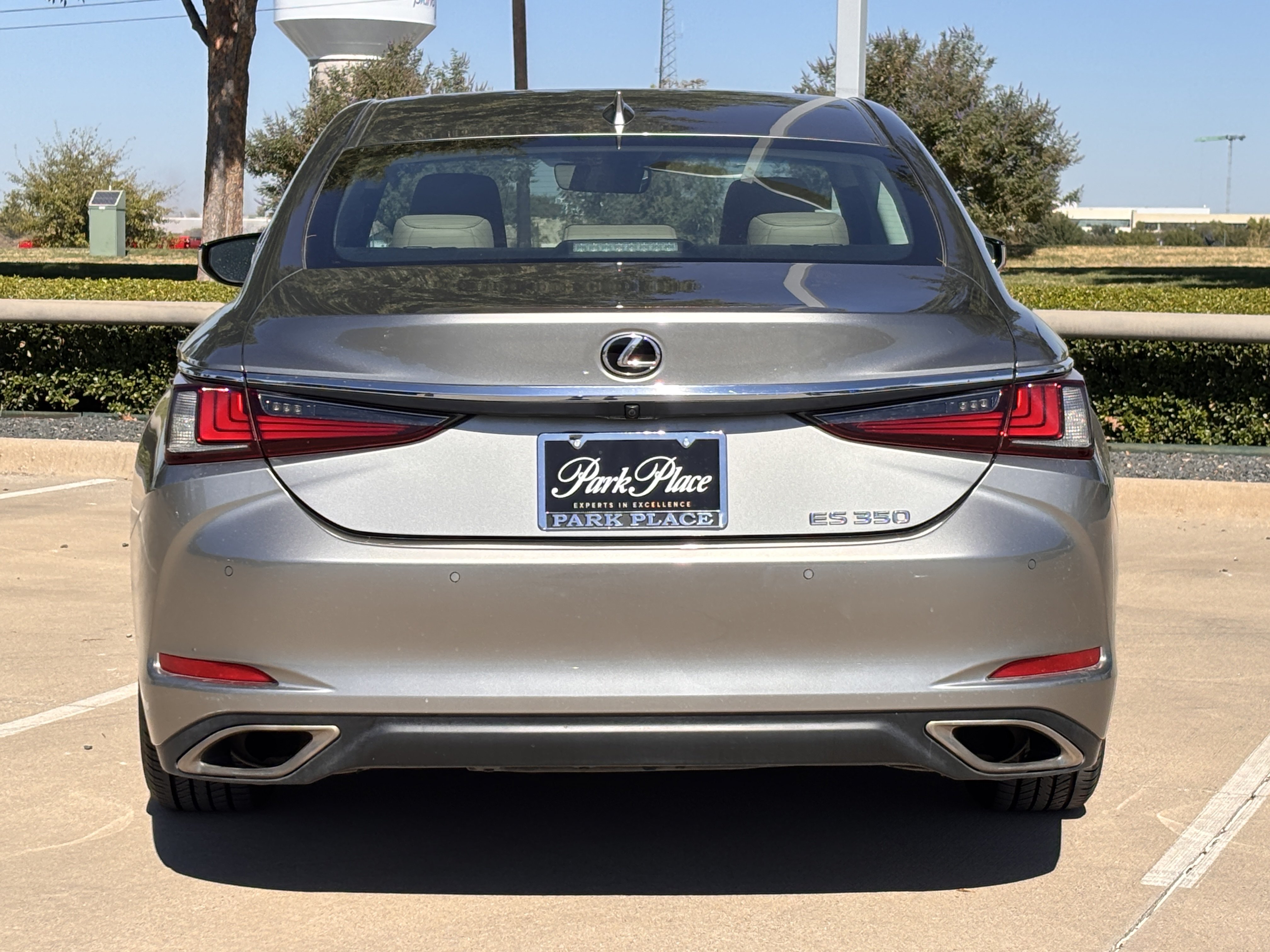Used 2019 Lexus ES 350 w/ Premium Package FWD image 4