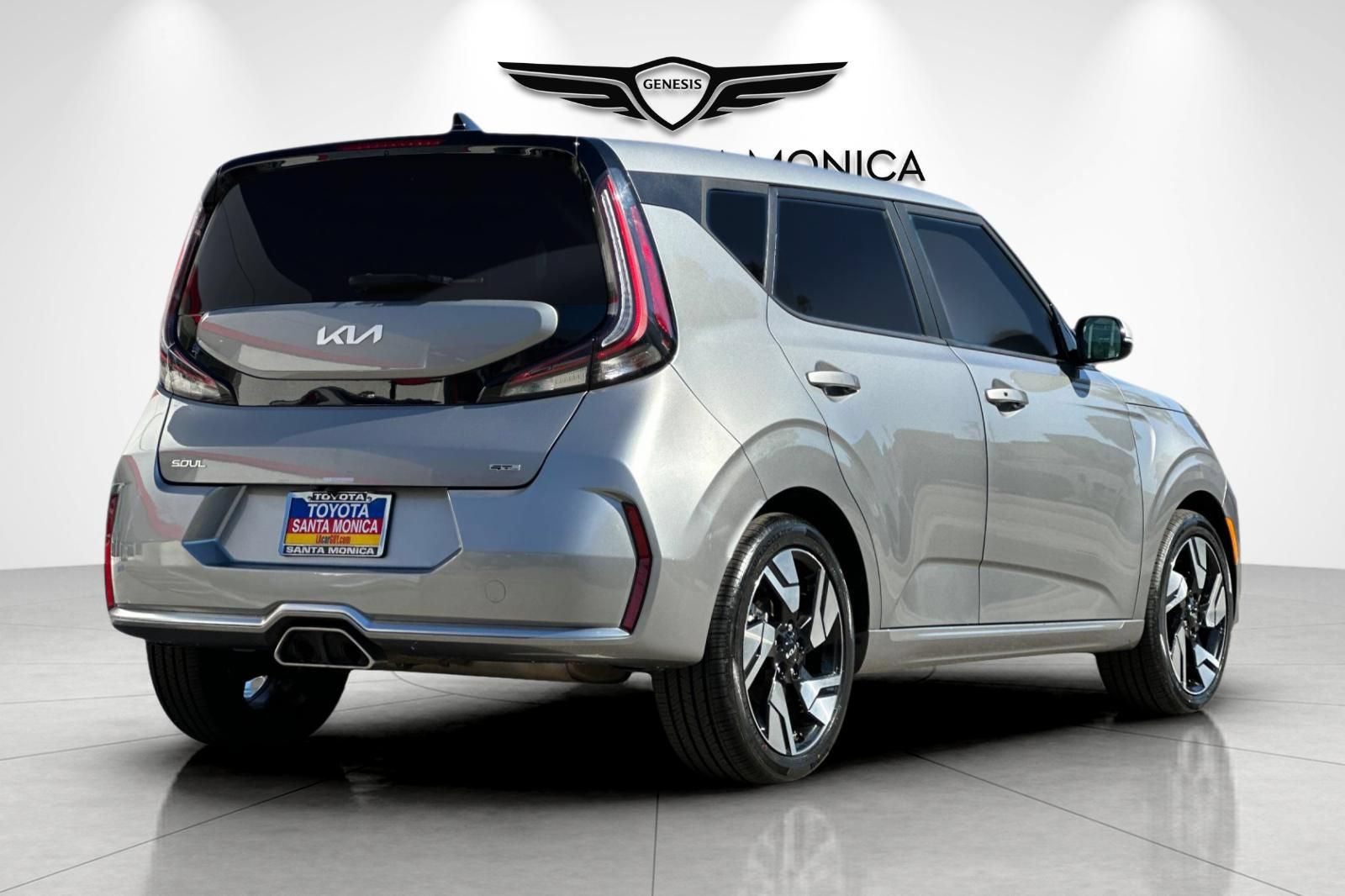 Used 2023 Kia Soul GT-Line w/ GT-Line Technology Package FWD image 4