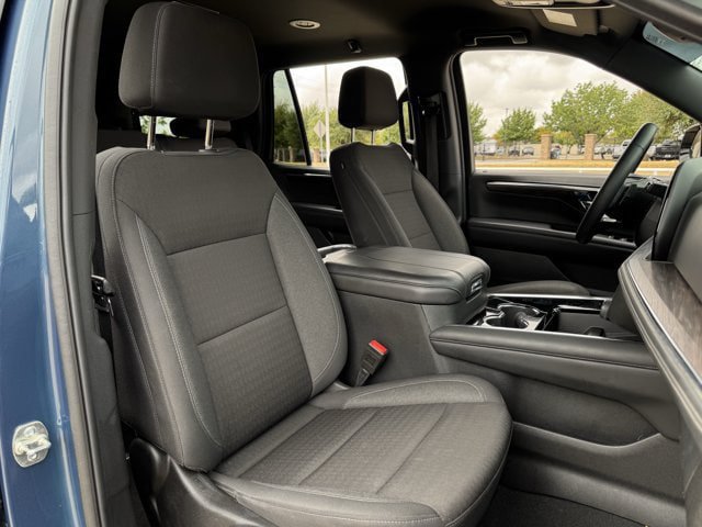 Used 2025 Chevrolet Tahoe LS AWD/4WD image 30