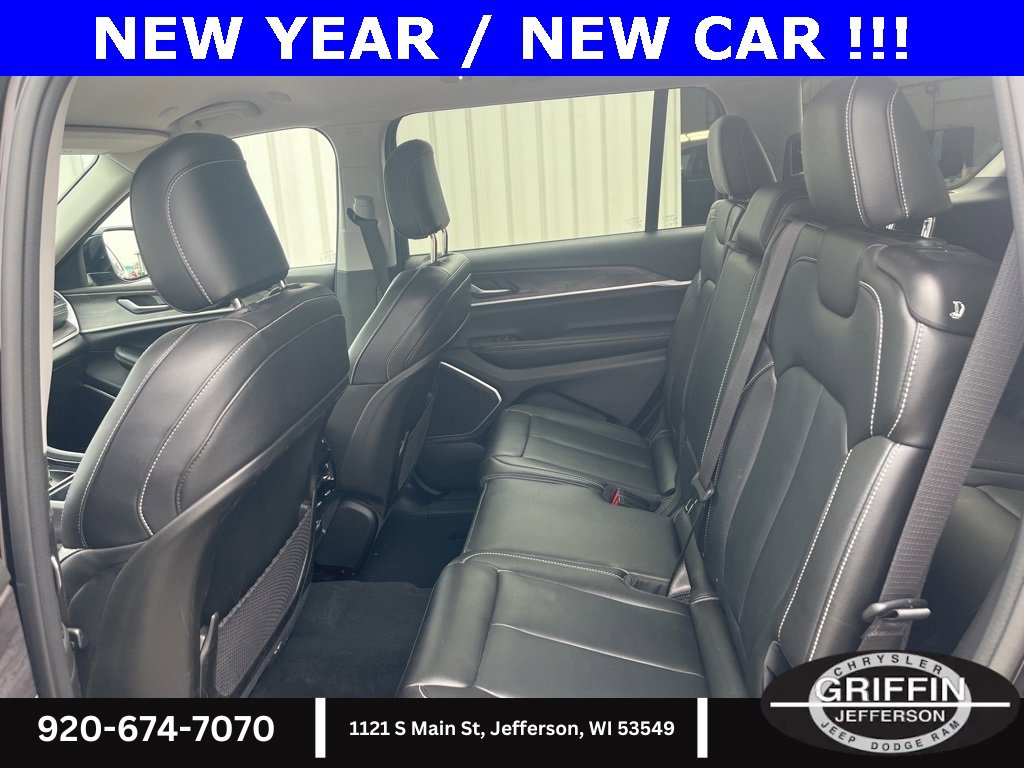 Used 2023 Jeep Grand Cherokee L Limited w/ Trailer Tow Group (B) image 9