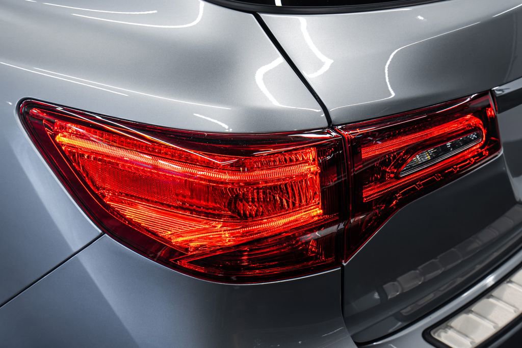 Used 2018 Acura MDX SH-AWD w/ Advance Package image 14