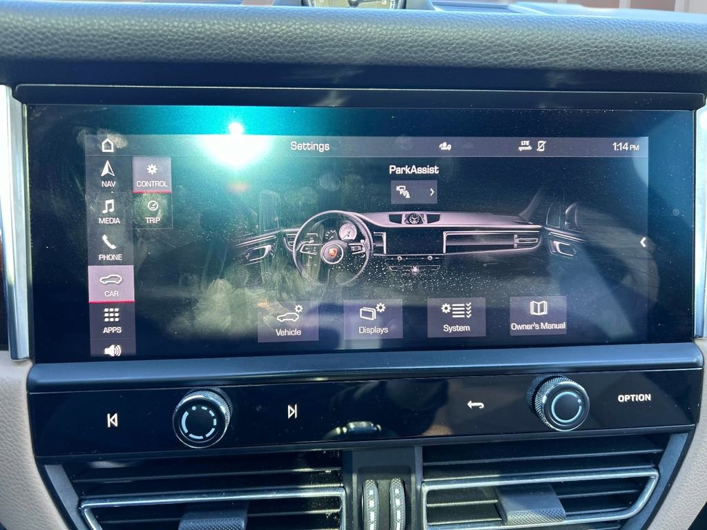 Used 2023 Porsche Macan Turbo image 33