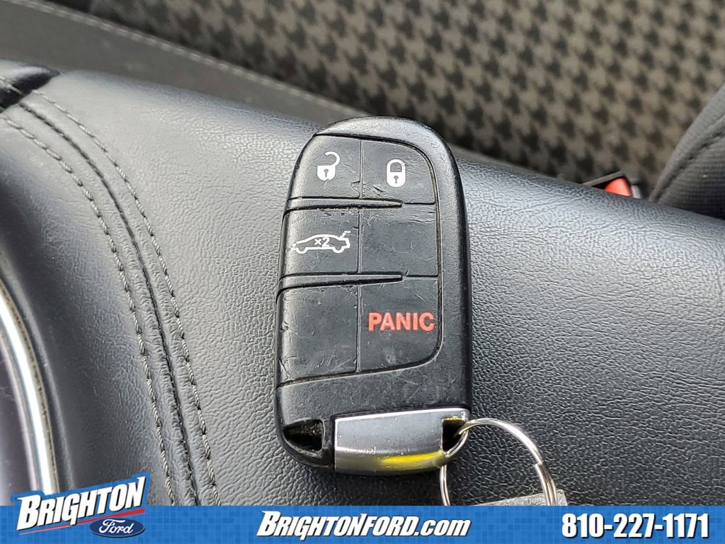 Used 2015 Dodge Challenger R/T w/ Quick Order Package 28B R/T RWD image 26