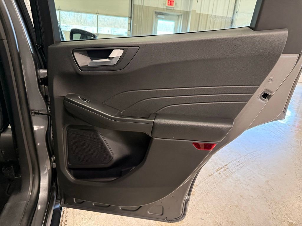 Used 2024 Ford Escape ST-Line AWD/4WD image 30