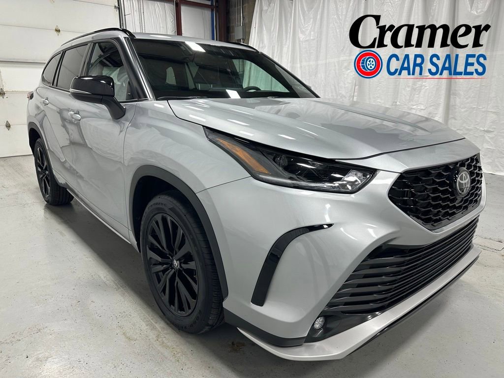 Used 2025 Toyota Highlander XSE AWD/4WD image 1