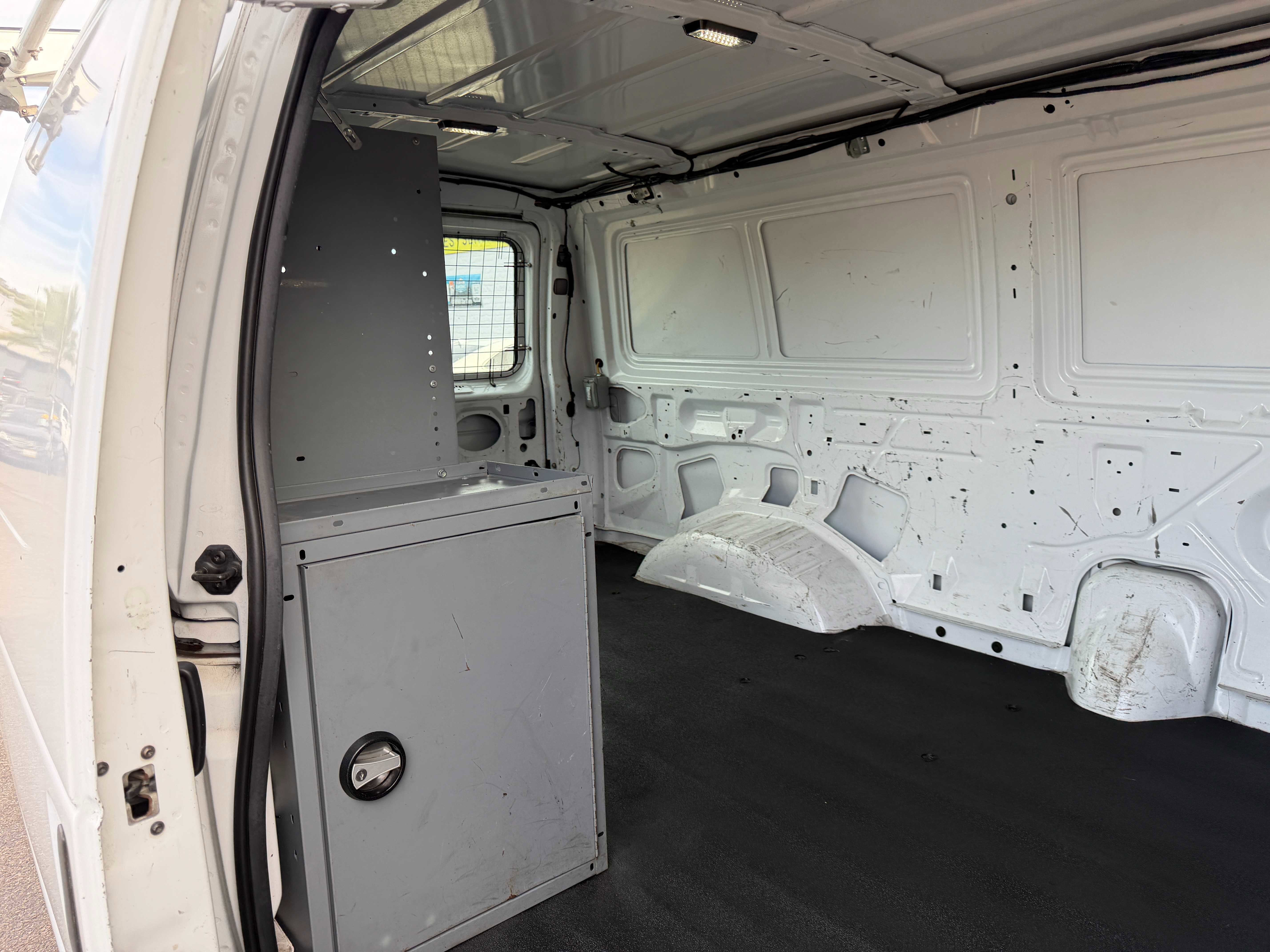 Used 2013 Ford E-150 and Econoline 150 RWD image 14