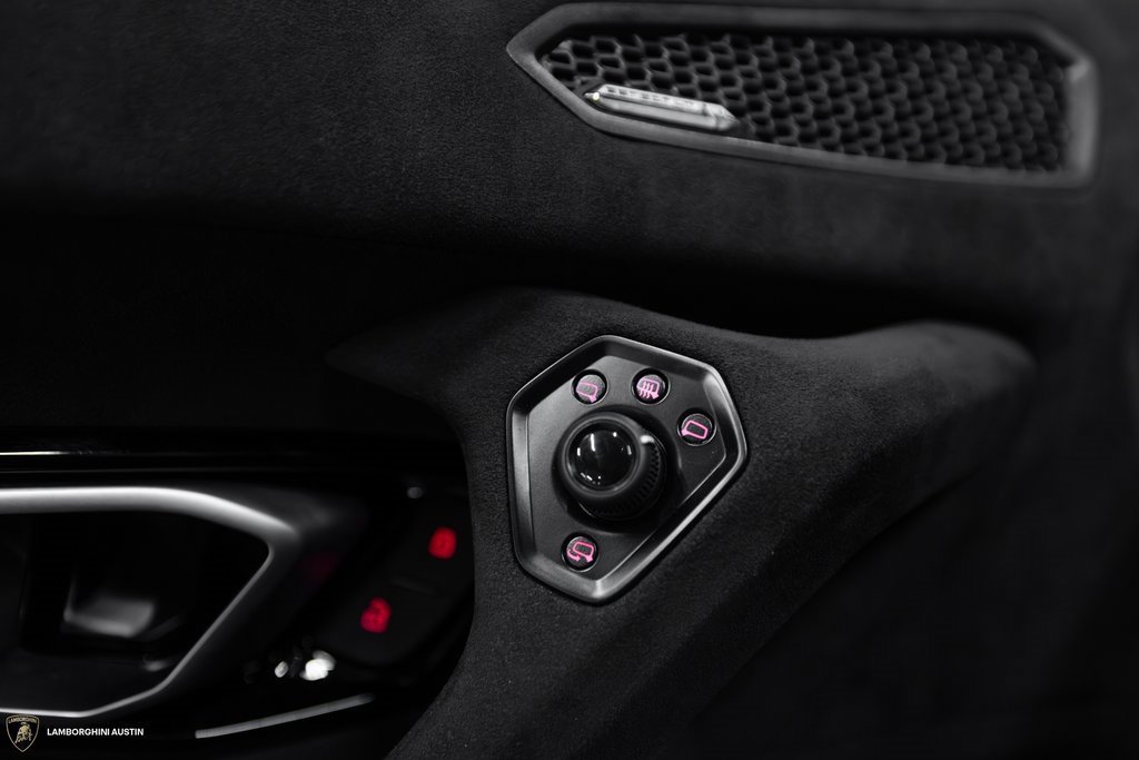 Used 2024 Lamborghini Huracan Sterrato image 22