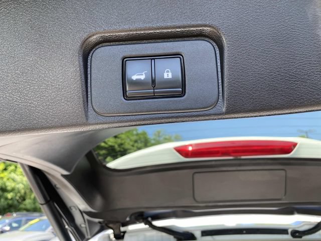 Used 2024 Nissan Rogue SV FWD image 24