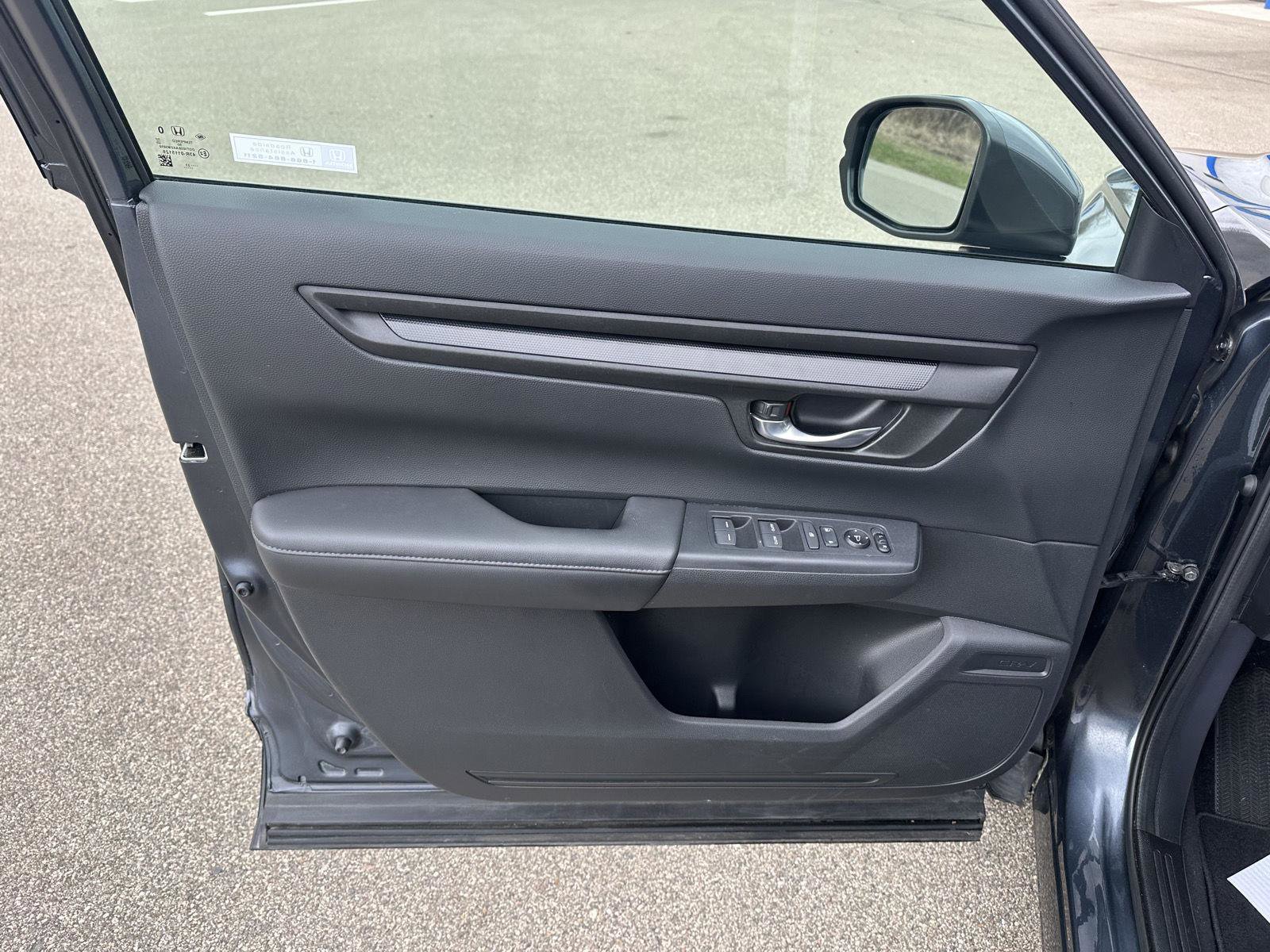 Used 2023 Honda CR-V EX image 16