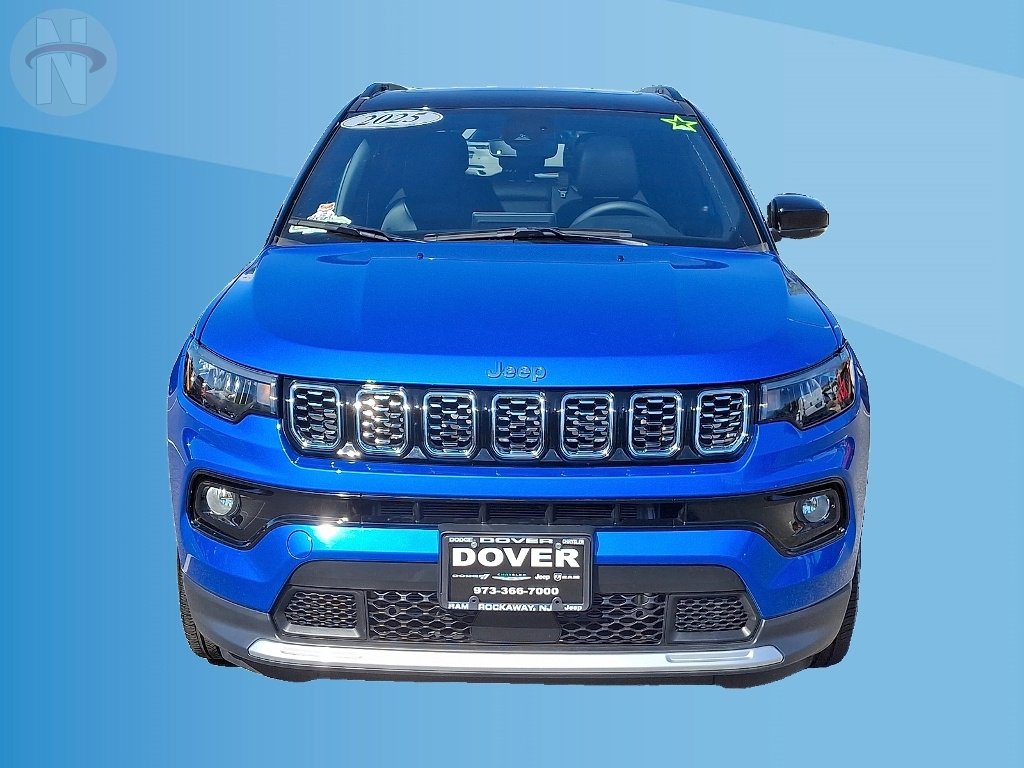 Used 2025 Jeep Compass Limited w/ Sun & Sound Group AWD/4WD image 21