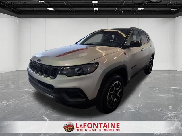 Used 2025 Jeep Compass Trailhawk w/ Trailer Tow Group