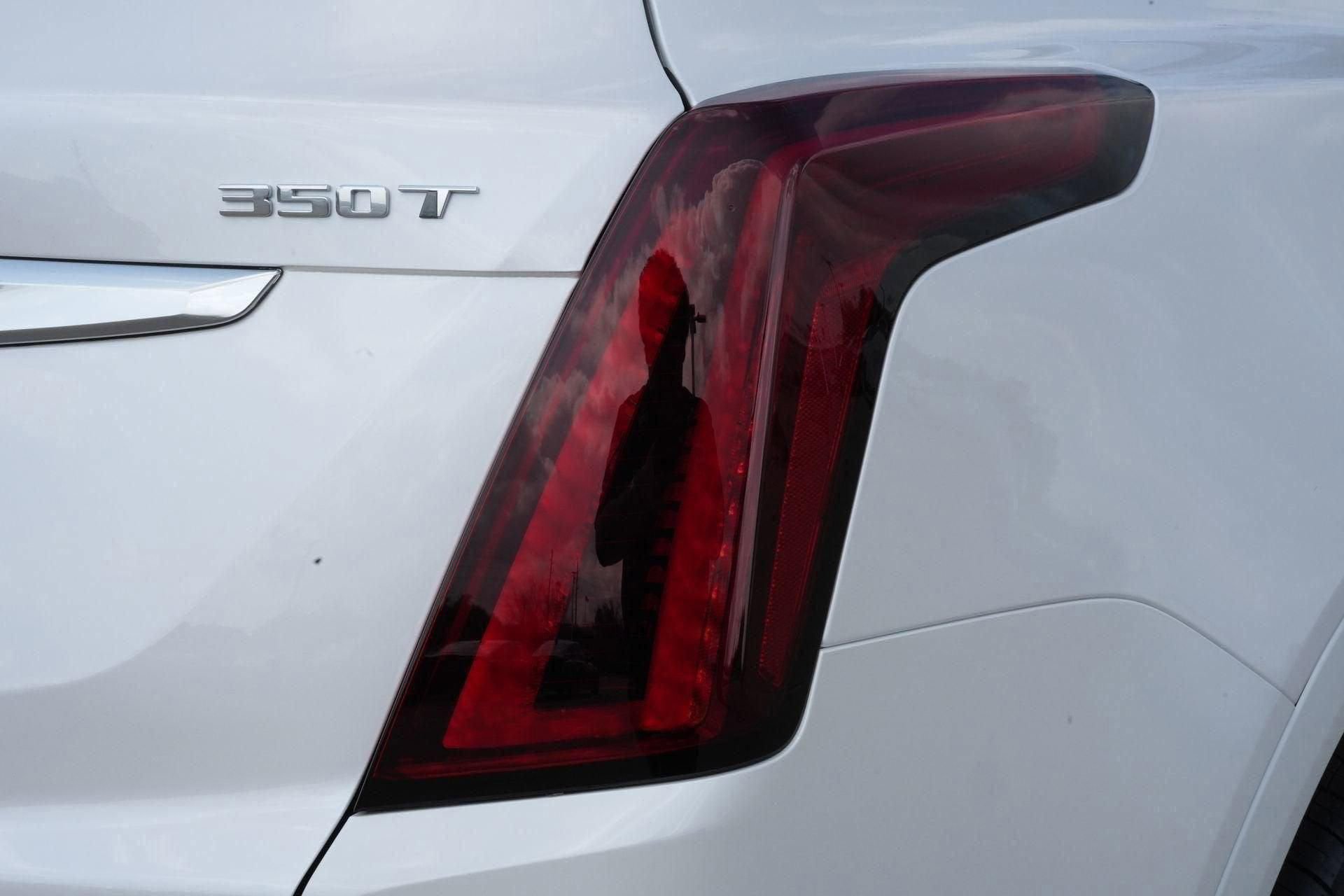 New 2026 Cadillac XT5 Luxury w/ LPO, Floor Liner Package image 22